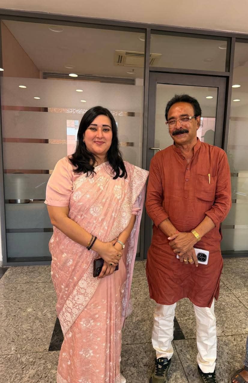 fb_img_17759640949358075788563408245857